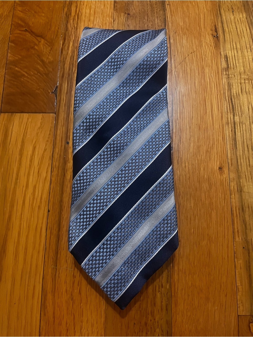 $390 Ermenegildo Zegna 3D Embroidered 100% Italian Silk Tie
